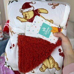 DISNEY BABY Pooh Christmas Blanket